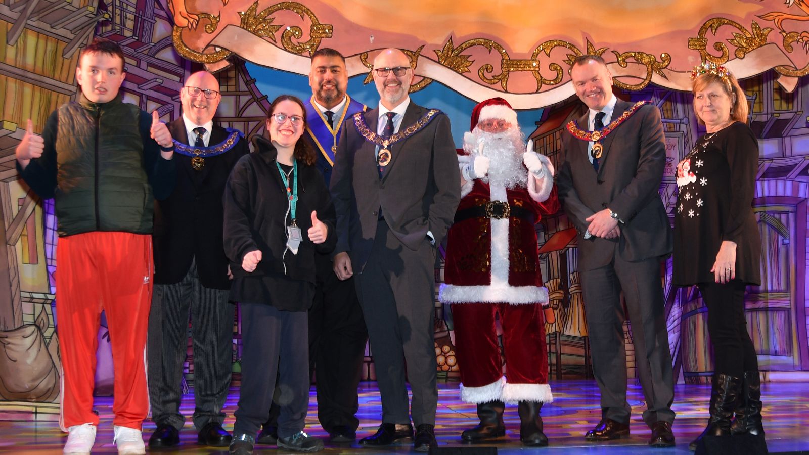 700 Enjoy Panto thanks to Berkshire’s Freemasons