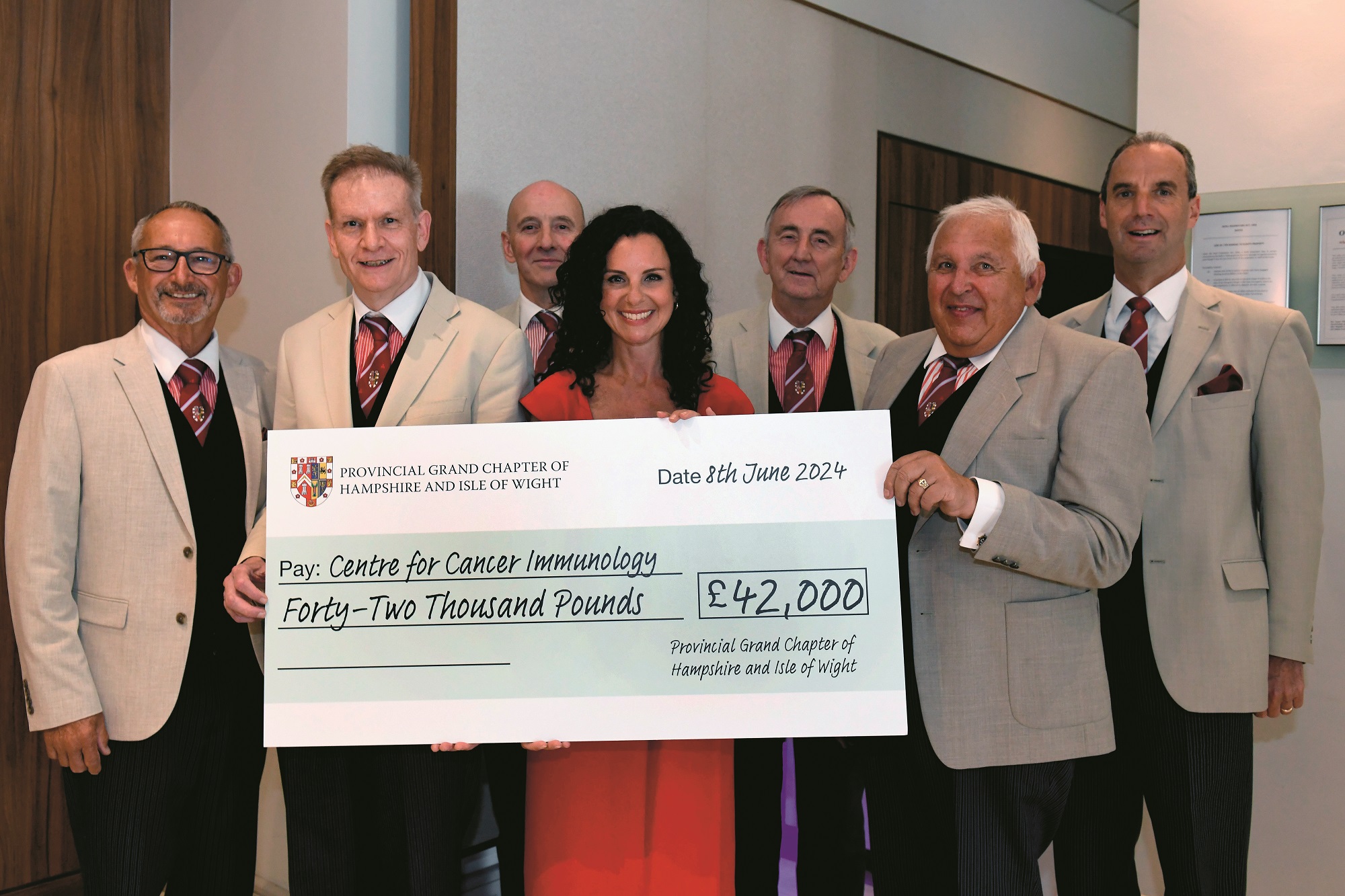 Royal Arch Freemasons in Hampshire & Isle of Wight have raised £42,000 for the University of Southampton Centre for Cancer Immunology