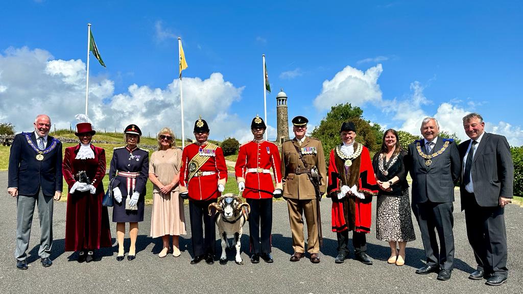 Derbyshire Freemasons with the High Sheriff