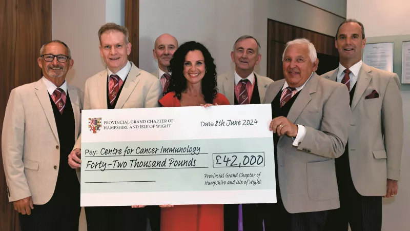 Royal Arch Freemasons in Hampshire & Isle of Wight have raised £42,000 for the University of Southampton Centre for Cancer Immunology